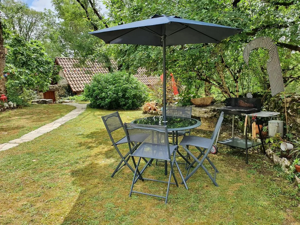 Gite sur le causse de St CHELS, charme sport et détente Saint-Chels 0*,  France