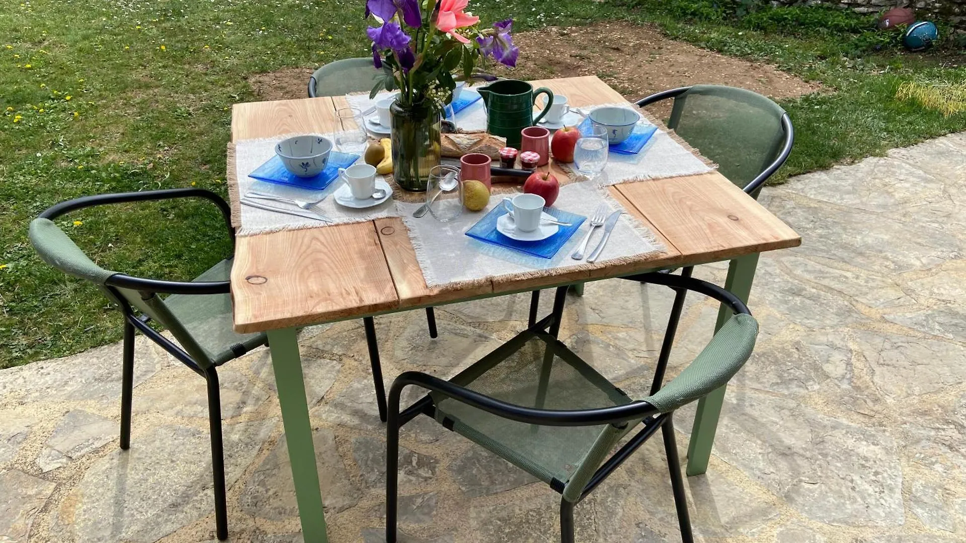 Gite sur le causse de St CHELS, charme sport et détente Saint-Chels