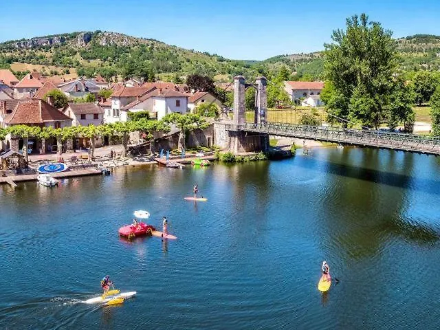 Hébergement de vacances Gite sur le causse de St CHELS, charme sport et détente Saint-Chels France