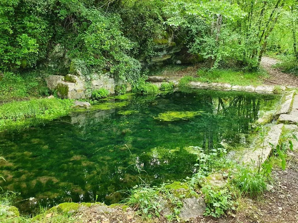 Gite sur le causse de St CHELS, charme sport et détente Saint-Chels Hébergement de vacances